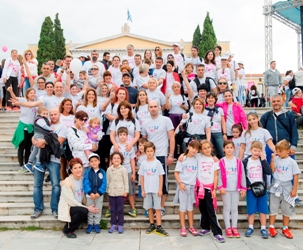 new42_Roche Hellas Greece Race for the Cure.jpg