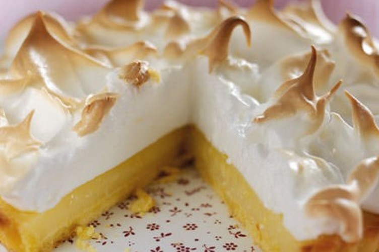 images_15_09-01-Trex-lemon-meringue-pie-Lets-Bake-recipe-book_450x450-450x350.jpg