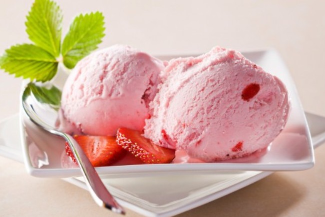 images_18_florida-strawberry-ice-cream-638x350.jpg