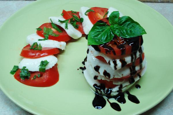 images_salata-caprese-chefoulis.gr_.jpg