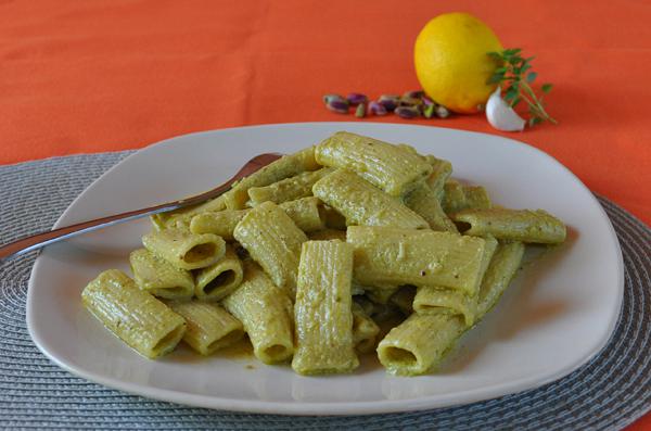 images_13112016_2_rigatoni-me-pesto-aiginis.jpg