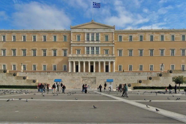 images_30112016_2_greece_parliament.jpg