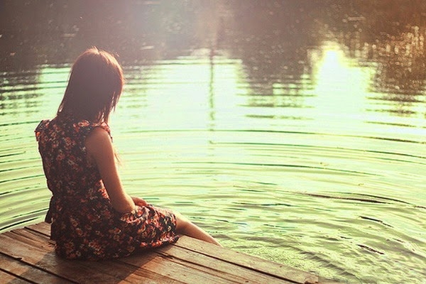 images_10122016_Alone-sadness-girl-lake-side-loneliness.jpg