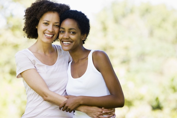 images_5122016_African-American-mom-and-teen-daughter.jpg