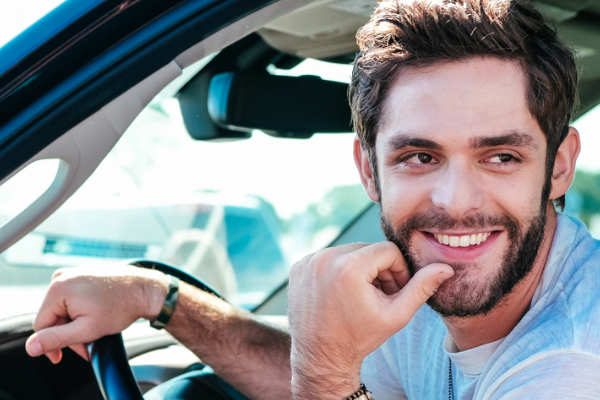 images_1012017_2_Thomas-Rhett-1.png