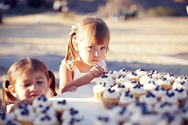 images_2412017_2_child-eating-cupcakes-at-wedding.jpg