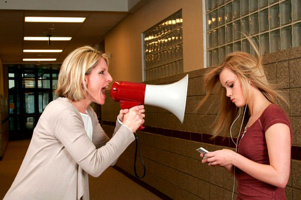 images_822017_teenager-yelling-at.jpg