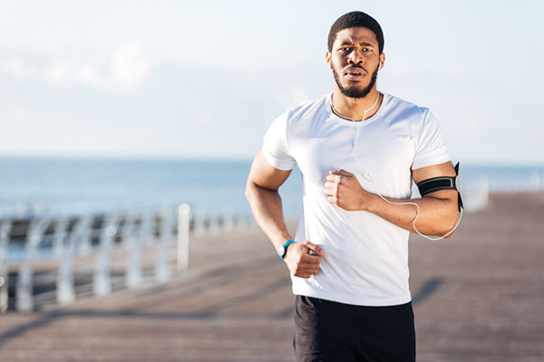 images_2242017_2_Black-man-walking.jpg