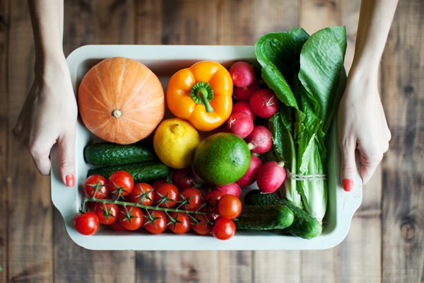 images_152017_2_womans-hands-holding-dish-full-of-veggies-and-fruits.jpg