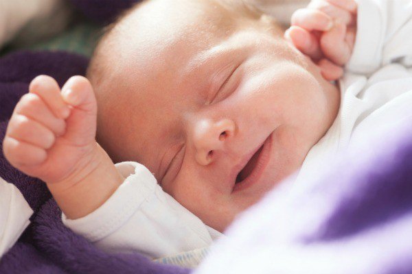 images_1762017_love-babies-smile-sleep-600x400.jpg