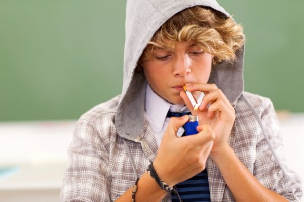 images_1962017_2_teen-boy-lighting-cigarette-Credit-iStock-174353876-e1384444417177.jpg