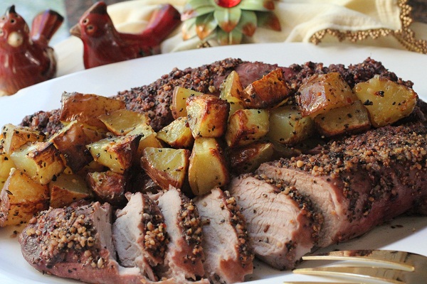 images_2072017_Pork-Tenderloin-with-Herb-Roasted-Potatoes.jpg