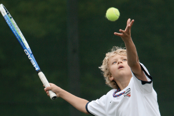 images_2772017_boy-tennis-bucket.jpg