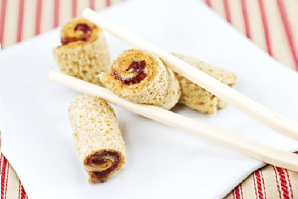 images_972017_10_snacks_-_pbj_sushi_rolls_by_a_bike_made_for_2.jpg
