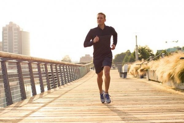 images_2082017_lululemon-man-runner-running-14.png-600x400.jpeg