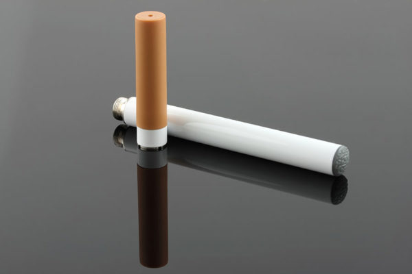 images_2782017_bigstock-e-cigarette-isolated-900-600x400.jpg